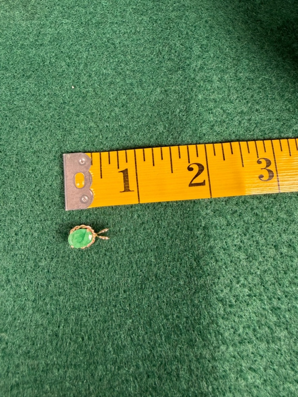 VINTAGE, 10K Gold Green Gemstone Pendant - Picture 12 of 12